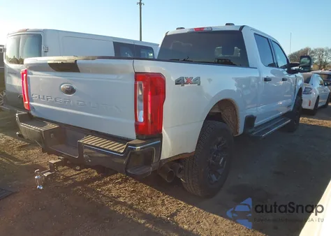 2023 Ford F-250 Xlt z USA, uszkodzony, nr VIN 1FT7W2BT6PEC04377